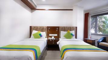 Standard Room | Desk, iron/ironing board, rollaway beds, free WiFi