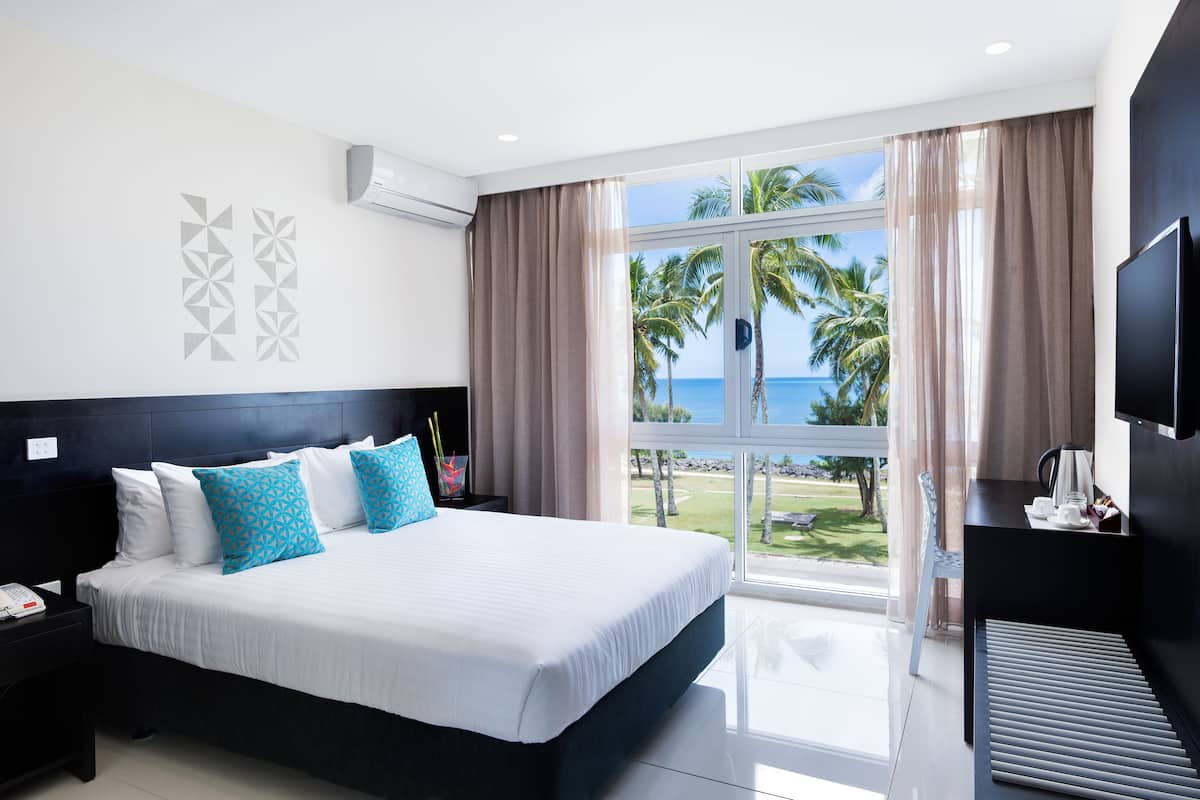 Ocean View Room | Premium bedding, in-room safe, free cots/infant beds, rollaway beds