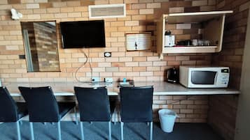 Large 2 Bedroom Apartment
