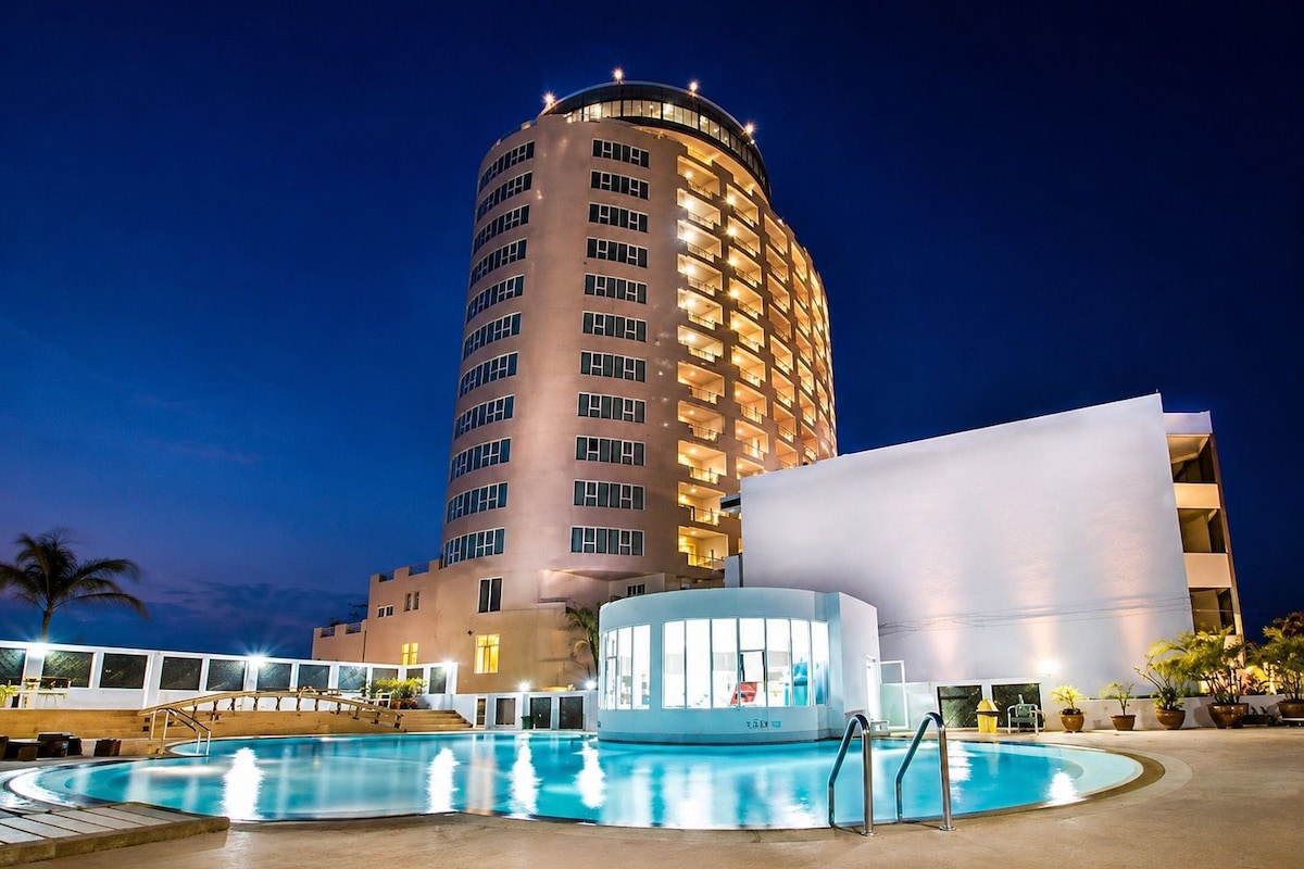 Superior Double Room, 1 Double Bed | Minibar, desk, WiFi (free), bed sheets