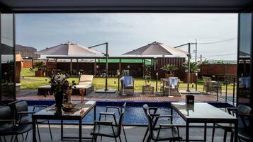 Seasonal outdoor pool