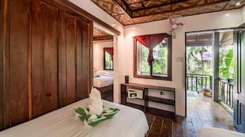 C7 Garden View Family Bungalow | In-room safe, free WiFi, bed sheets
