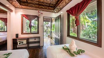 Phòng 4 dành cho gia đình, 2 phòng ngủ, khu vực vườn | Két bảo mật tại phòng, truy cập Internet không dây miễn phí