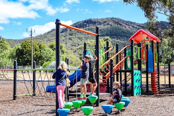Zona de jocs infantil: a l'aire lliure