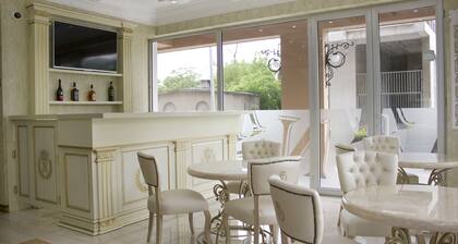 NEAPOL boutique hotel