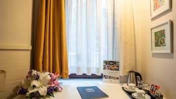Basic Room | Minibar, laptop workspace, soundproofing, free WiFi