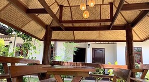 Outdoor dining - Hotel Pailifornia (Pai)