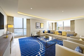 Ropa de cama de alta calidad y minibar 