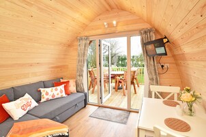 Family Cabin | Individually decorated, individually furnished, iron/ironing board