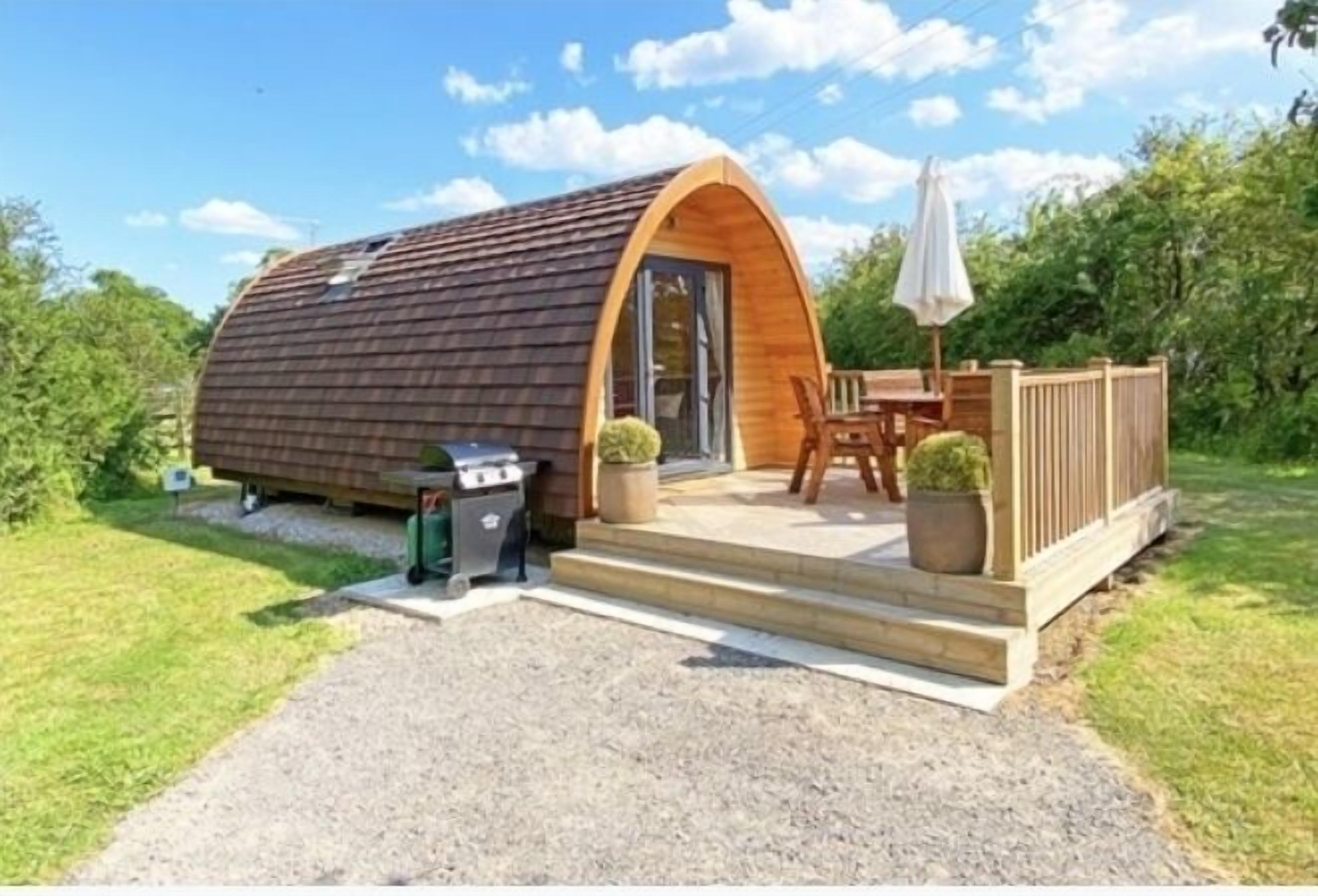 Familien-Ferienhütte | Individuell dekoriert, individuell eingerichtet, Bügeleisen/Bügelbrett