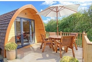 Family Cabin | Individually decorated, individually furnished, iron/ironing board