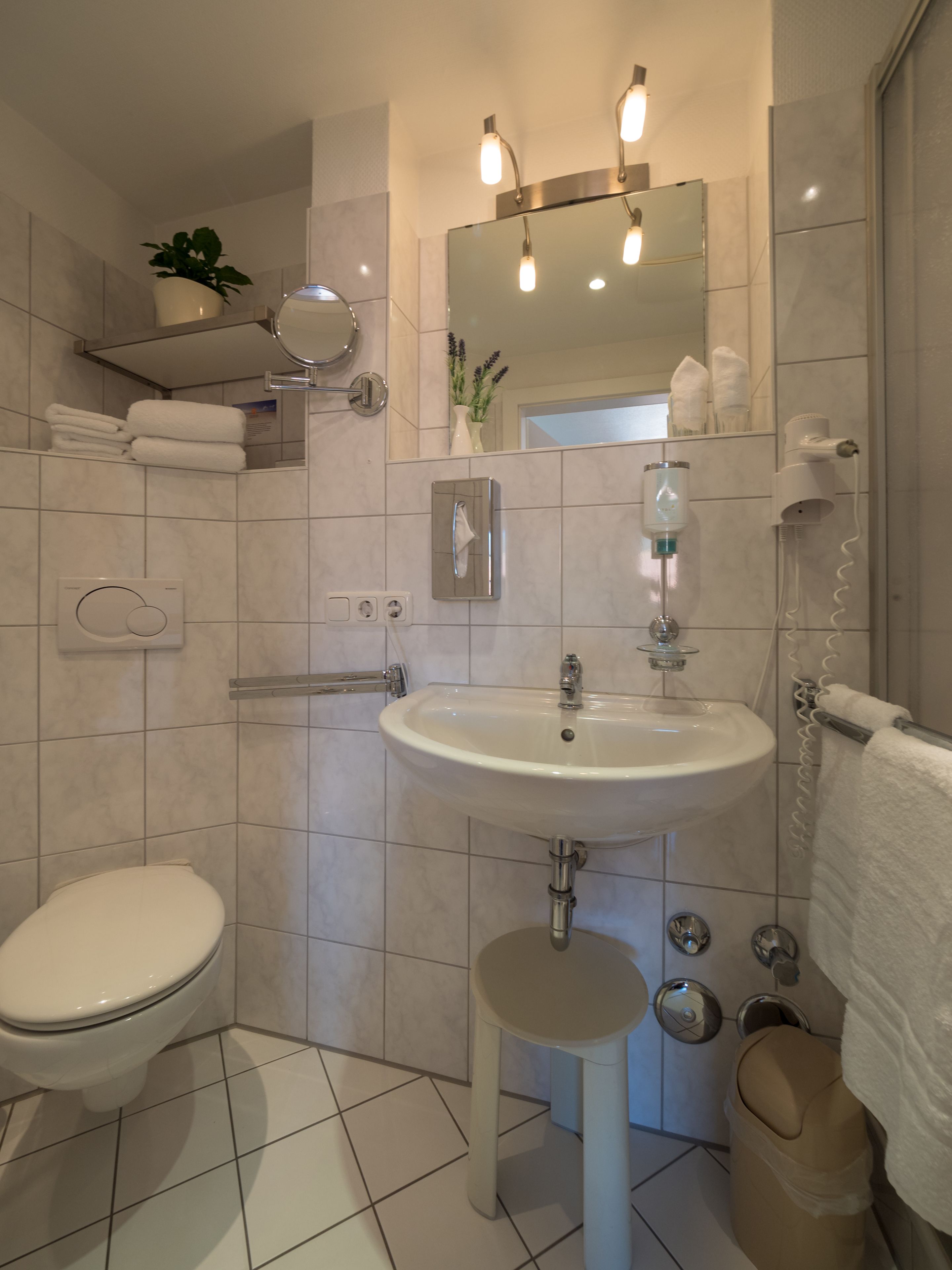standard double room (in main or annex building) | bathroom | shower, hair dryer, towels