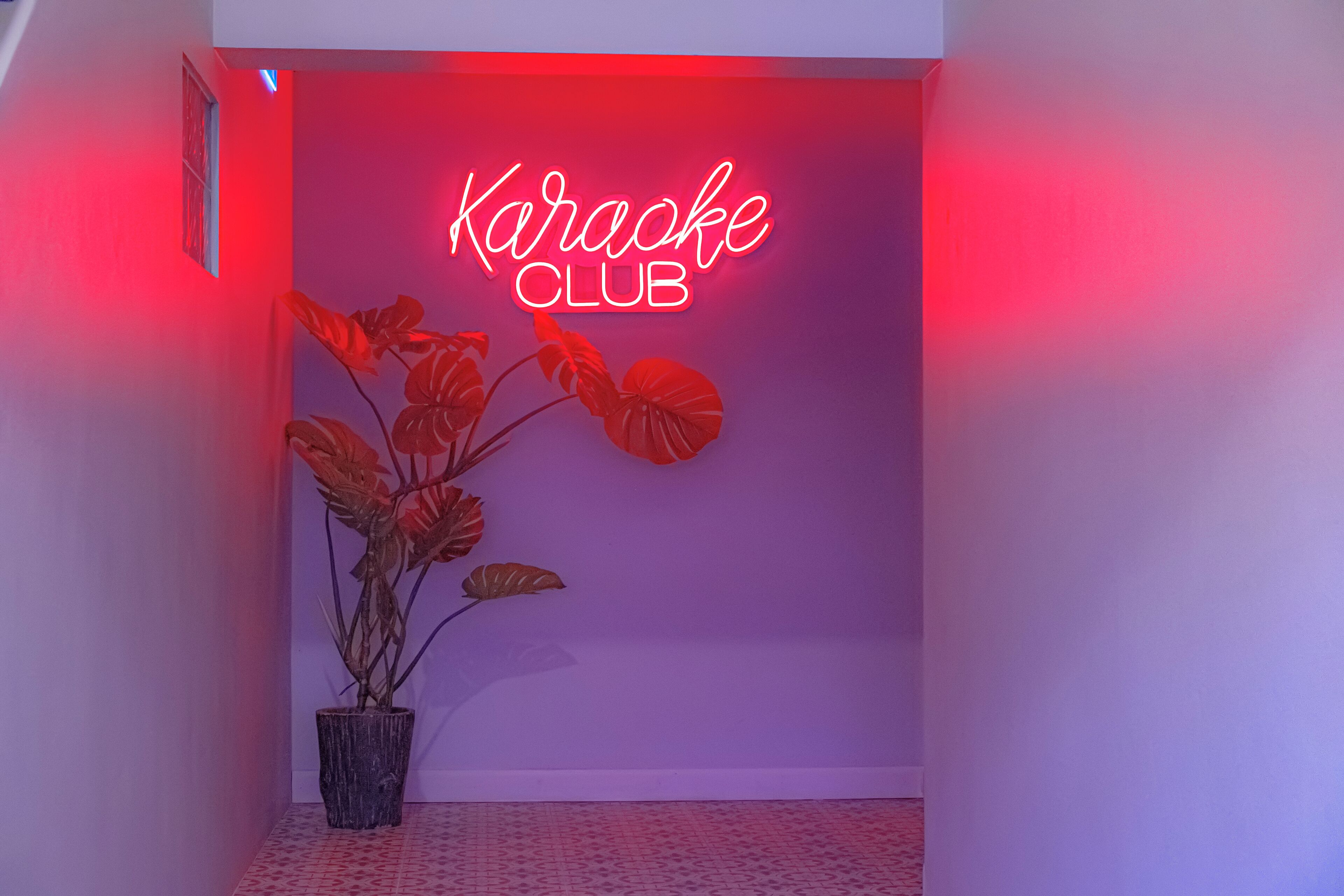 karaoke room
