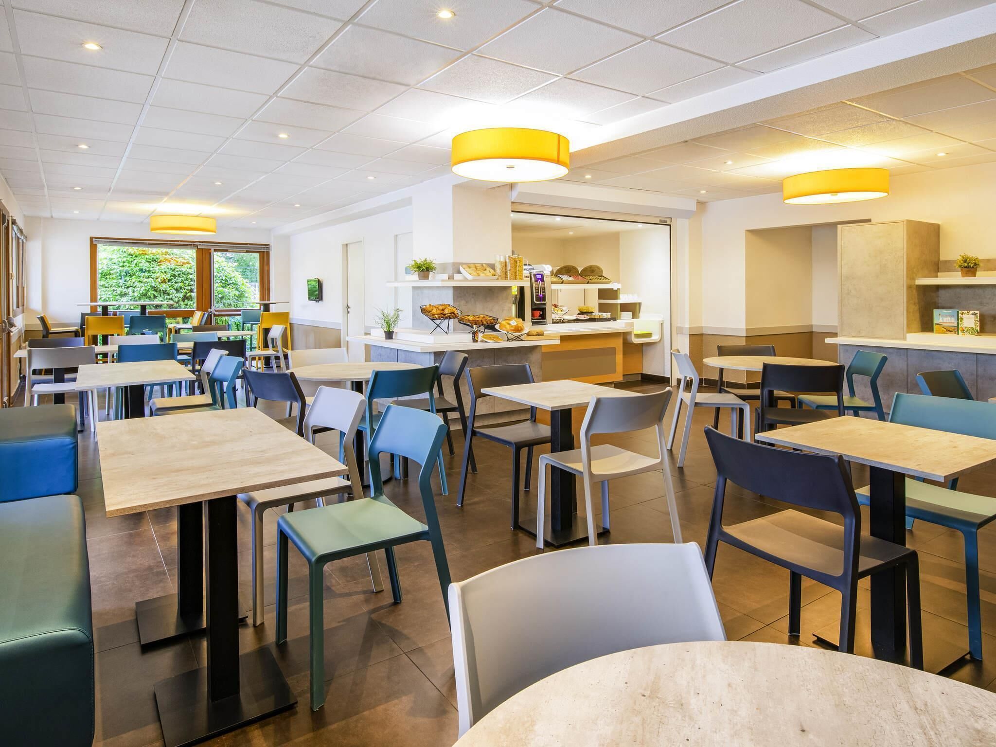 Tägliches Frühstücksbuffet gegen Gebühr