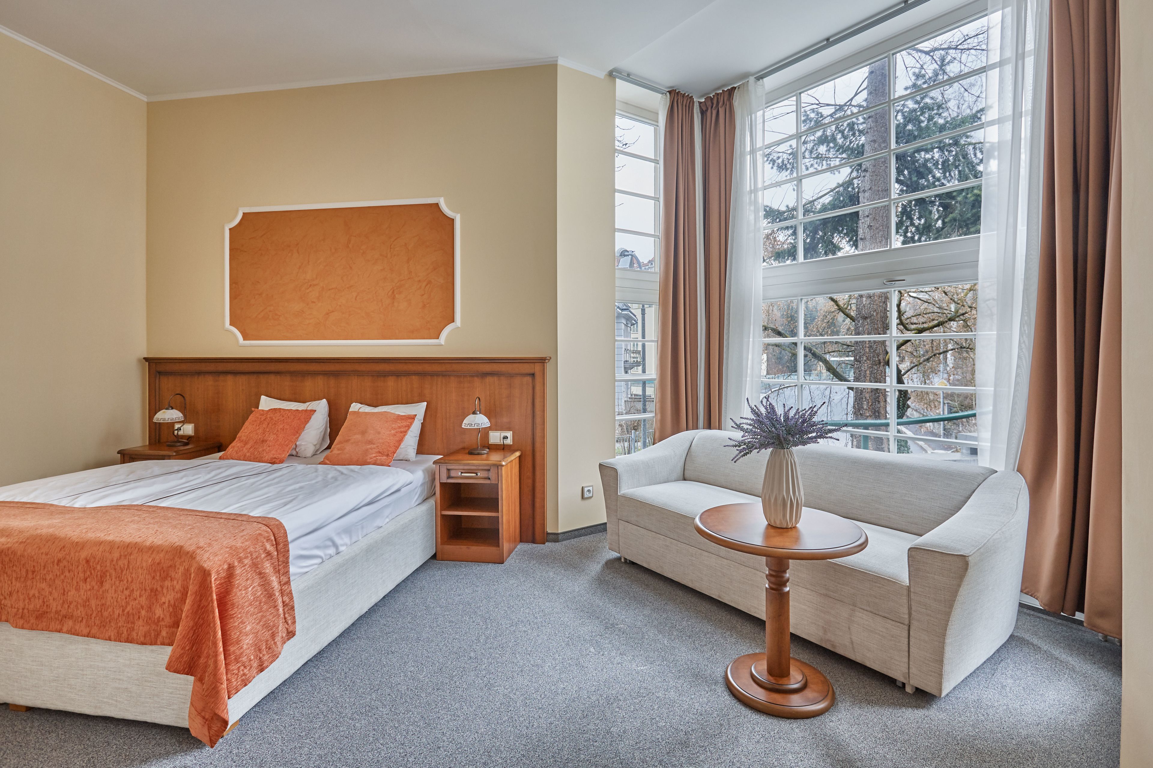 family apartment, 1 king bed with sofa bed, kitchen | premium bedding, in-room safe, desk, soundproofing