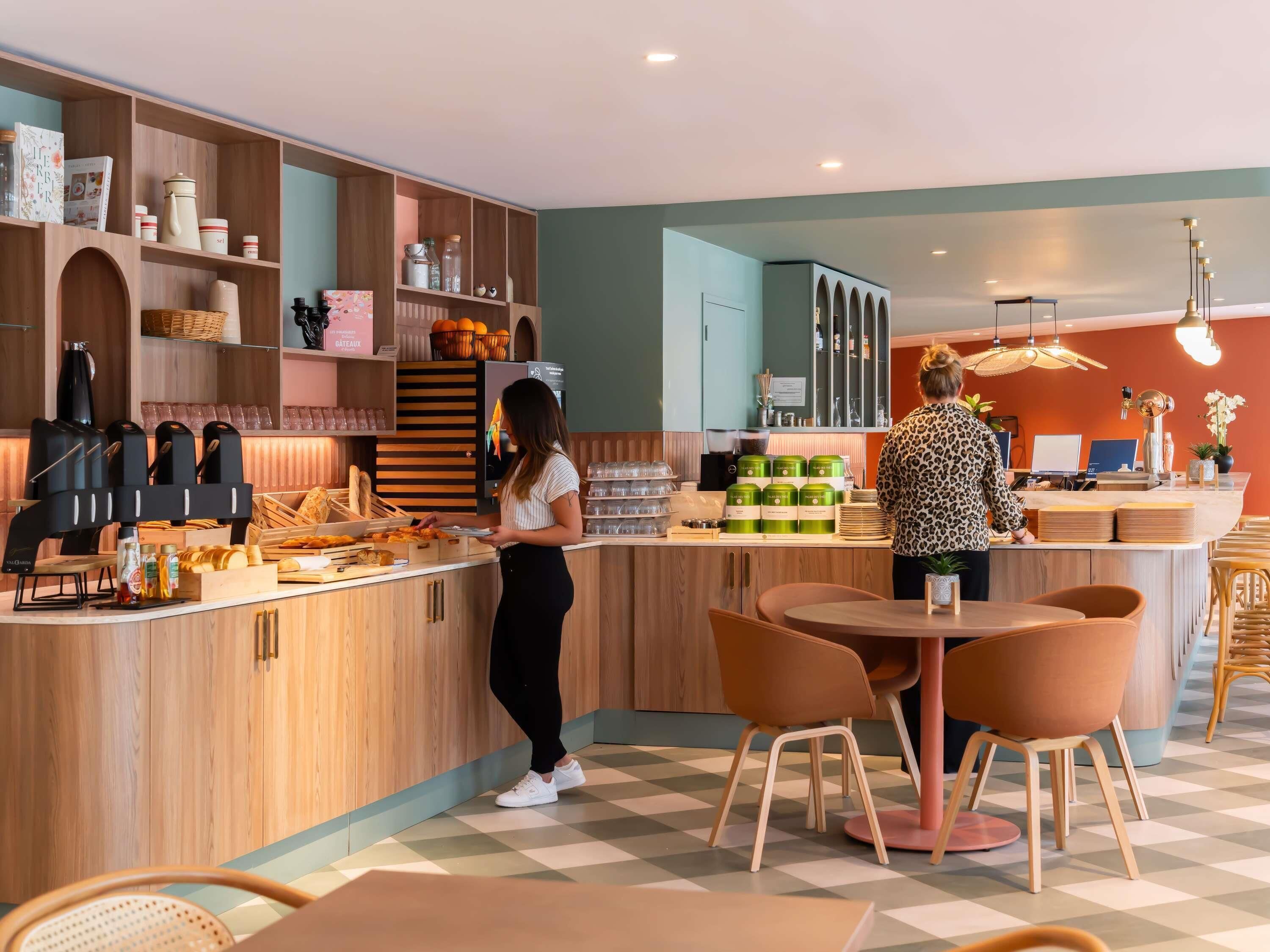 Tägliches Frühstücksbuffet gegen Gebühr