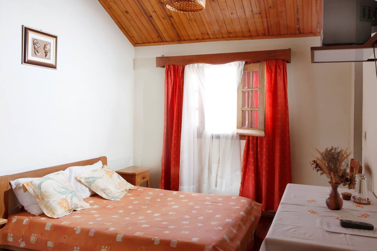 Blackout curtains, cots/infant beds, rollaway beds, free WiFi