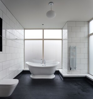 Room - John Francis Basset by Wetherspoon (Camborne)