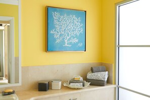 Condo, 2 Bedrooms, Pool Access, Golf View | Bathroom | Combined shower/bathtub, free toiletries, hair dryer, towels