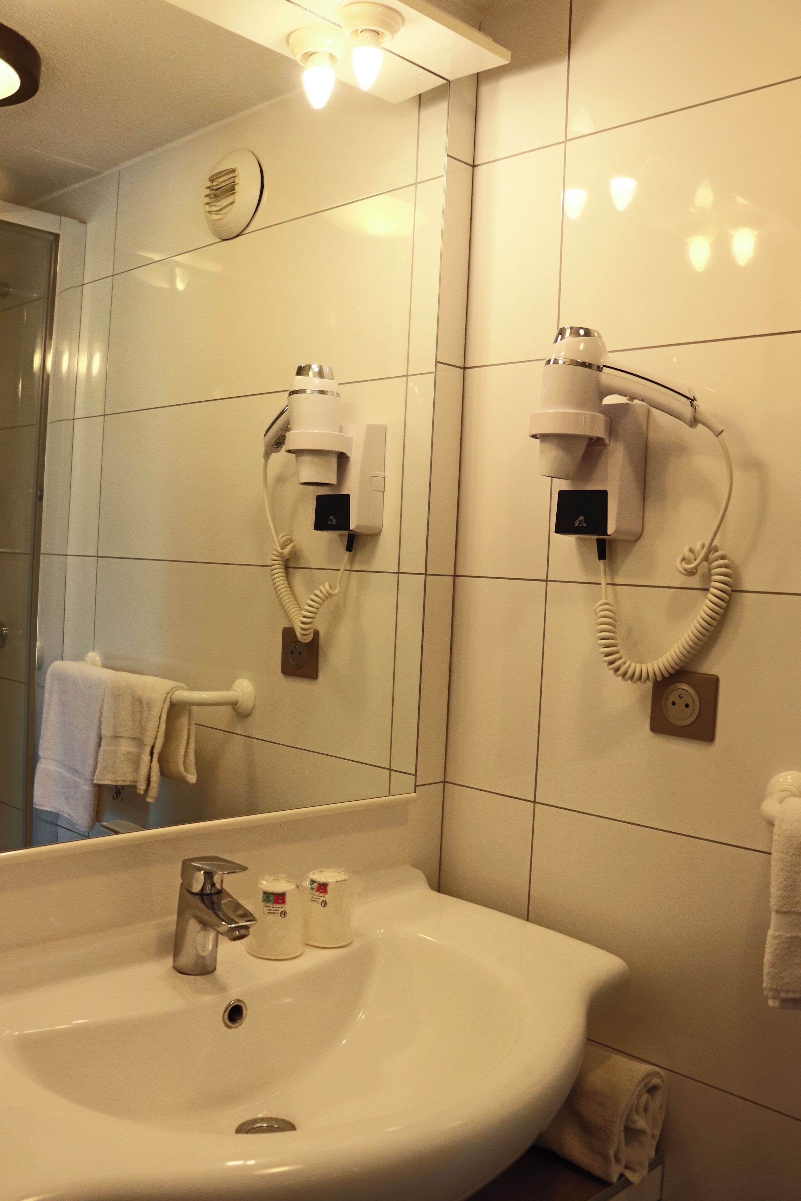 Photo - Hôtel Lémand Lyon Est - Villefontaine