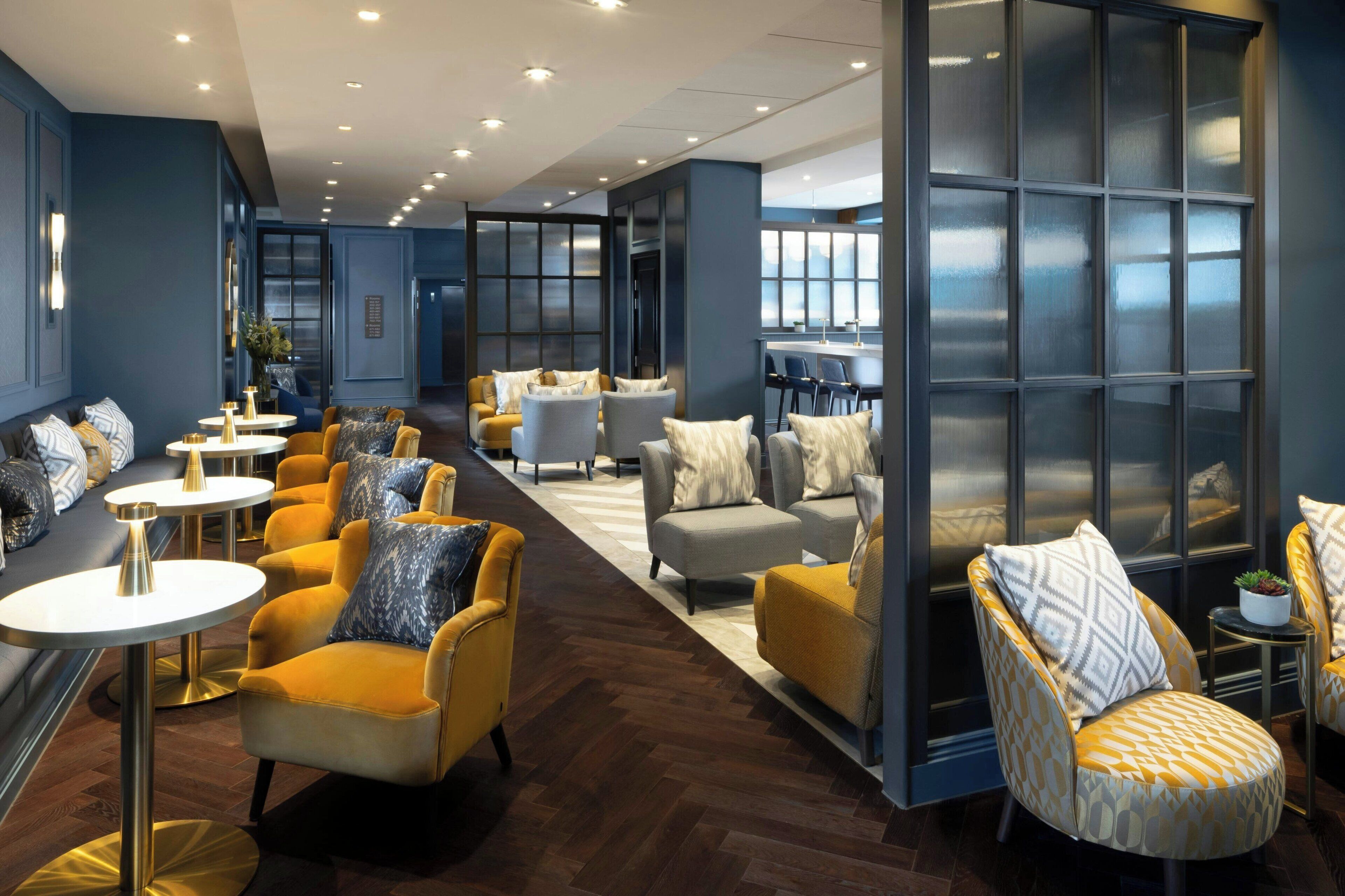 Serve almoço e jantar 