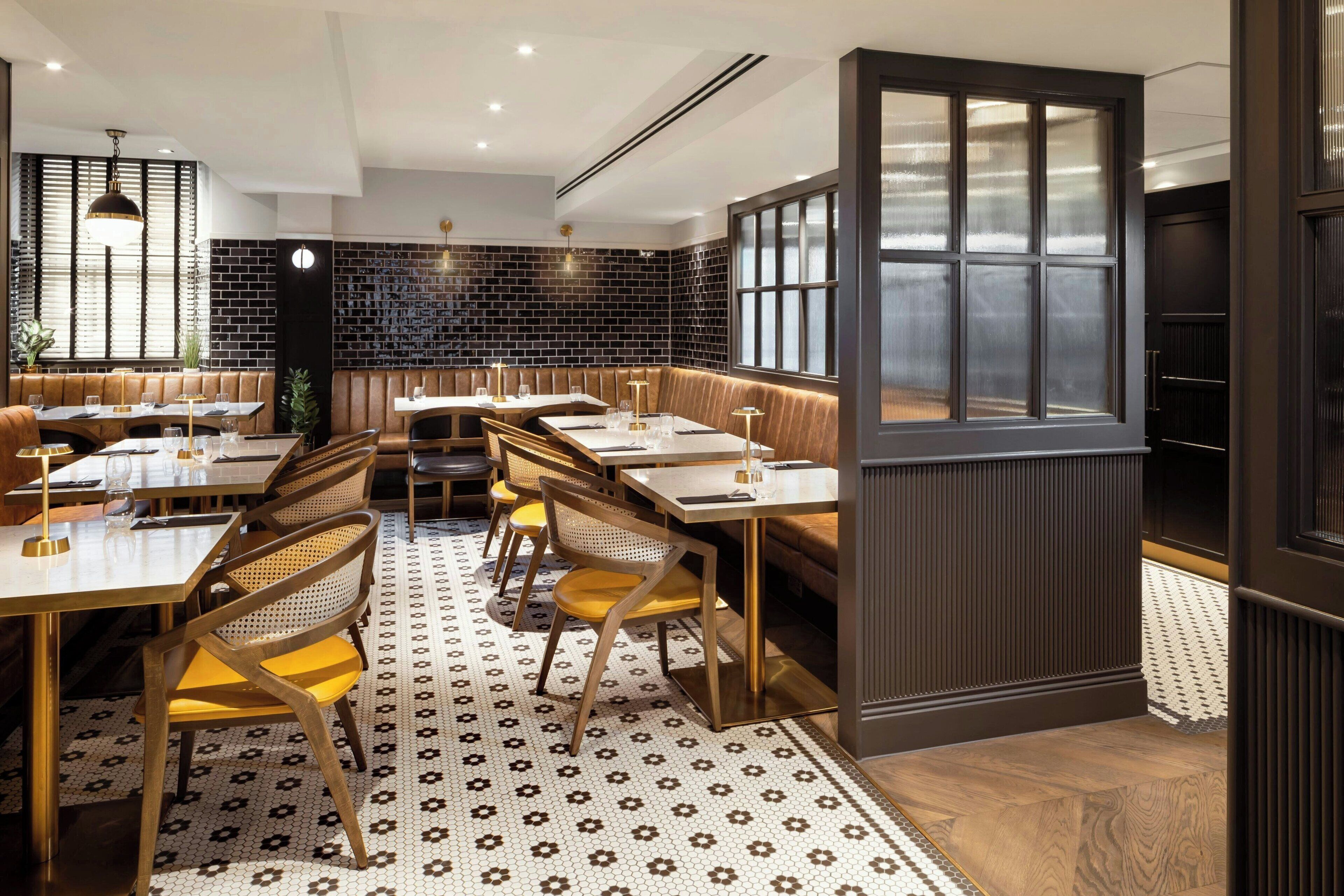 breakfast, lunch, dinner served; international cuisine