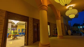 Façade de l’hébergement - soirée/nuit