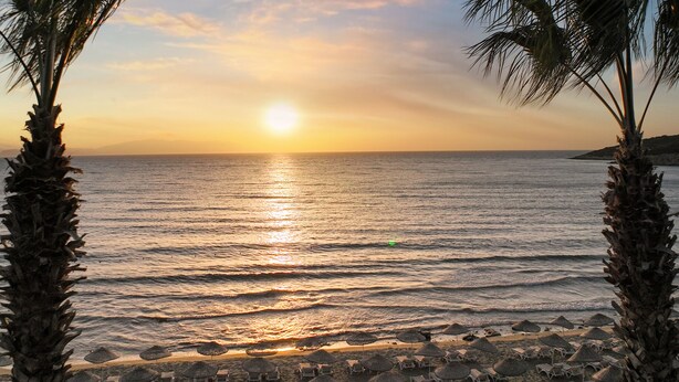 ชายหาด
