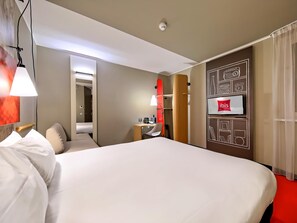 Comfort Room, 1 Queen Bed | Desk, soundproofing, free WiFi, bed sheets