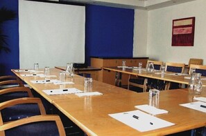 สถานที่จัดงานประชุม