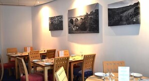 Dining - Travelodge Derby Cricket Ground (Derby)