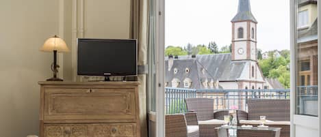 Superior Double Room | 1 bedroom, premium bedding, individually decorated