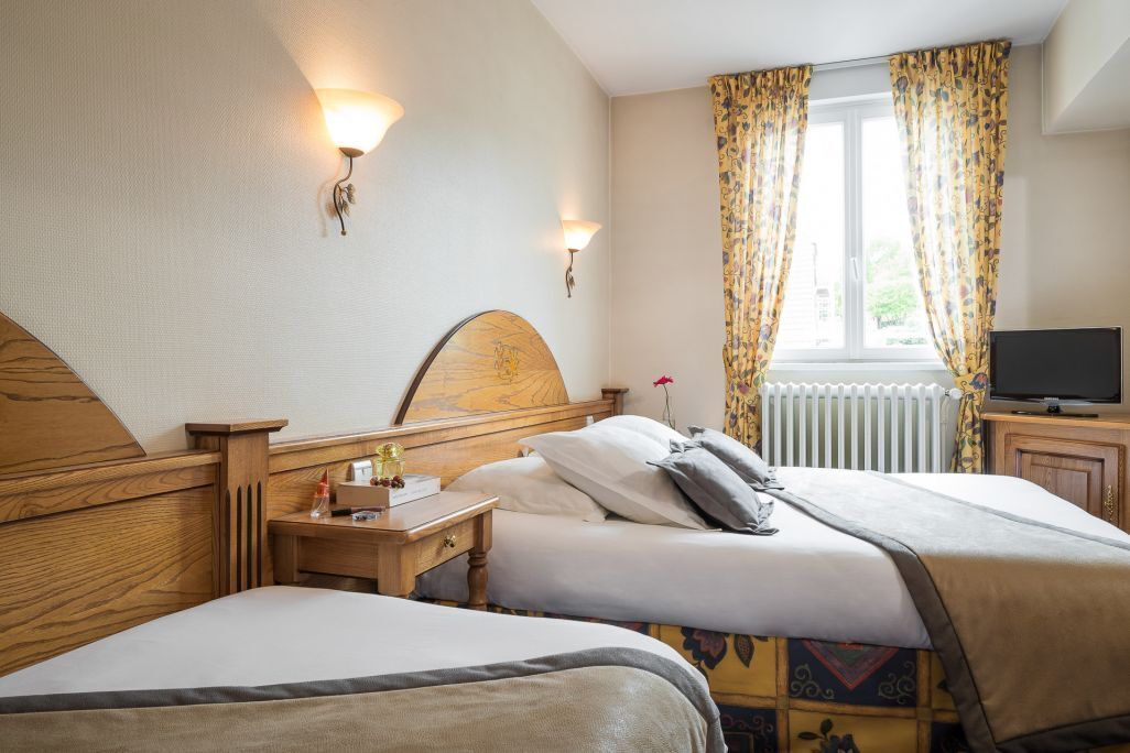 superior triple room | premium bedding, individually decorated, individually furnished, desk