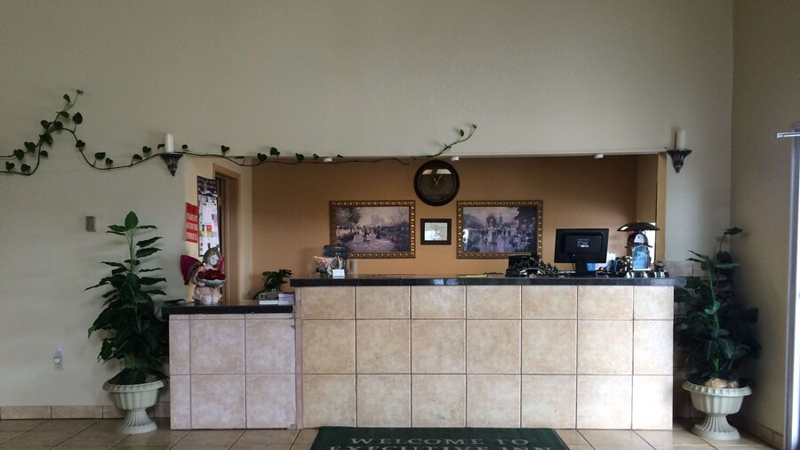 Executive Inn & Suites Schulenburg
