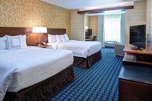Desk, laptop workspace, blackout drapes, iron/ironing board - Fairfield Inn & Suites by Marriott Detroit Troy (Troy)