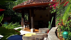 Front of property - Casa Mapache B&B (Tamarindo)