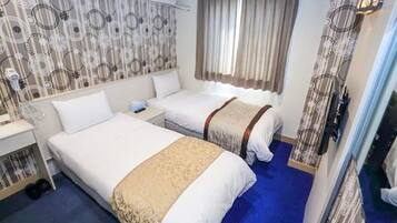 Twin Room, Bathtub, City View | Free WiFi