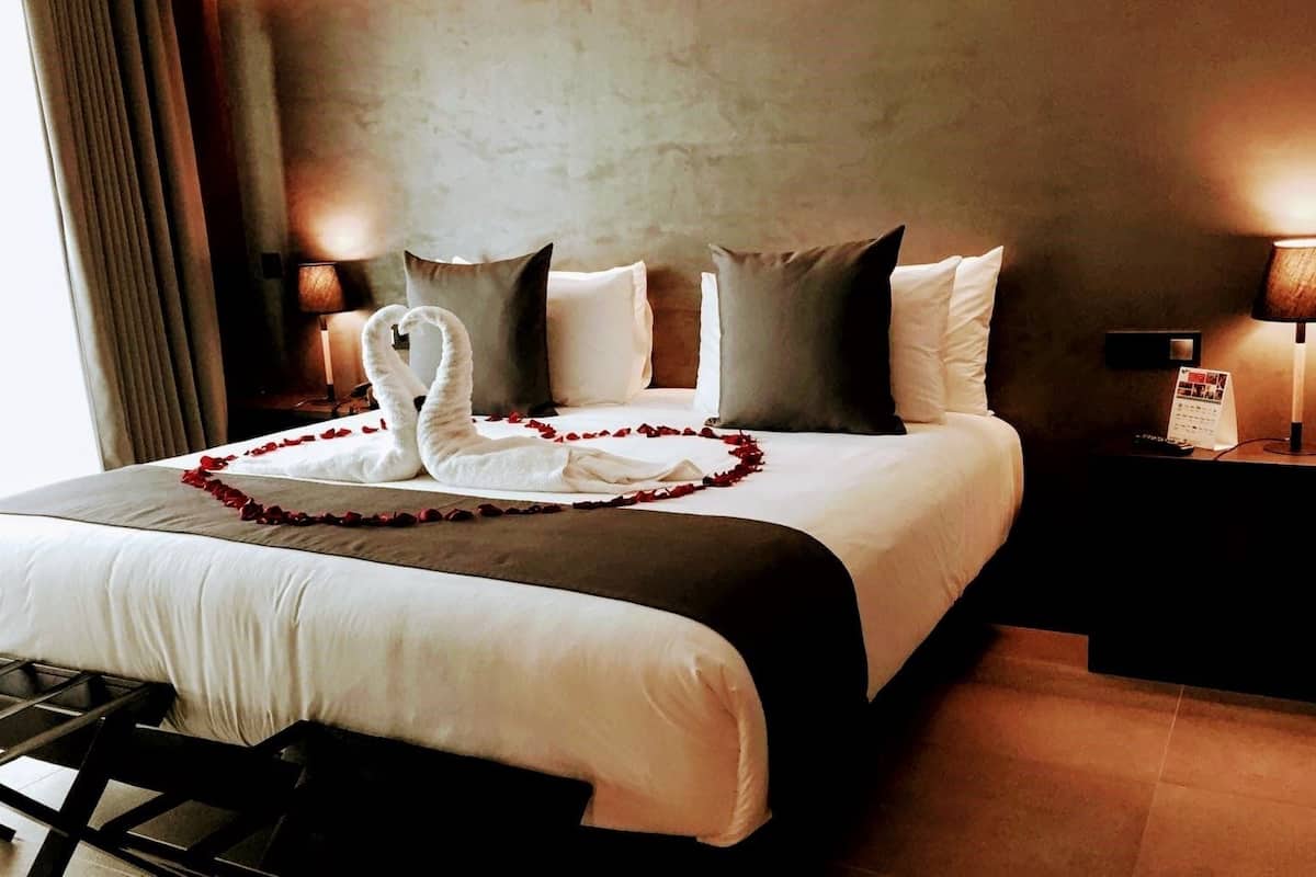 Suite | Premium bedding, minibar, in-room safe, desk