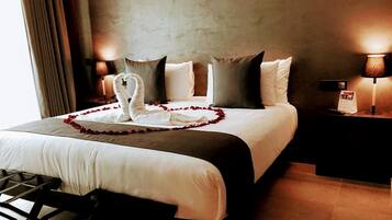 Suite | Premium bedding, minibar, in-room safe, desk