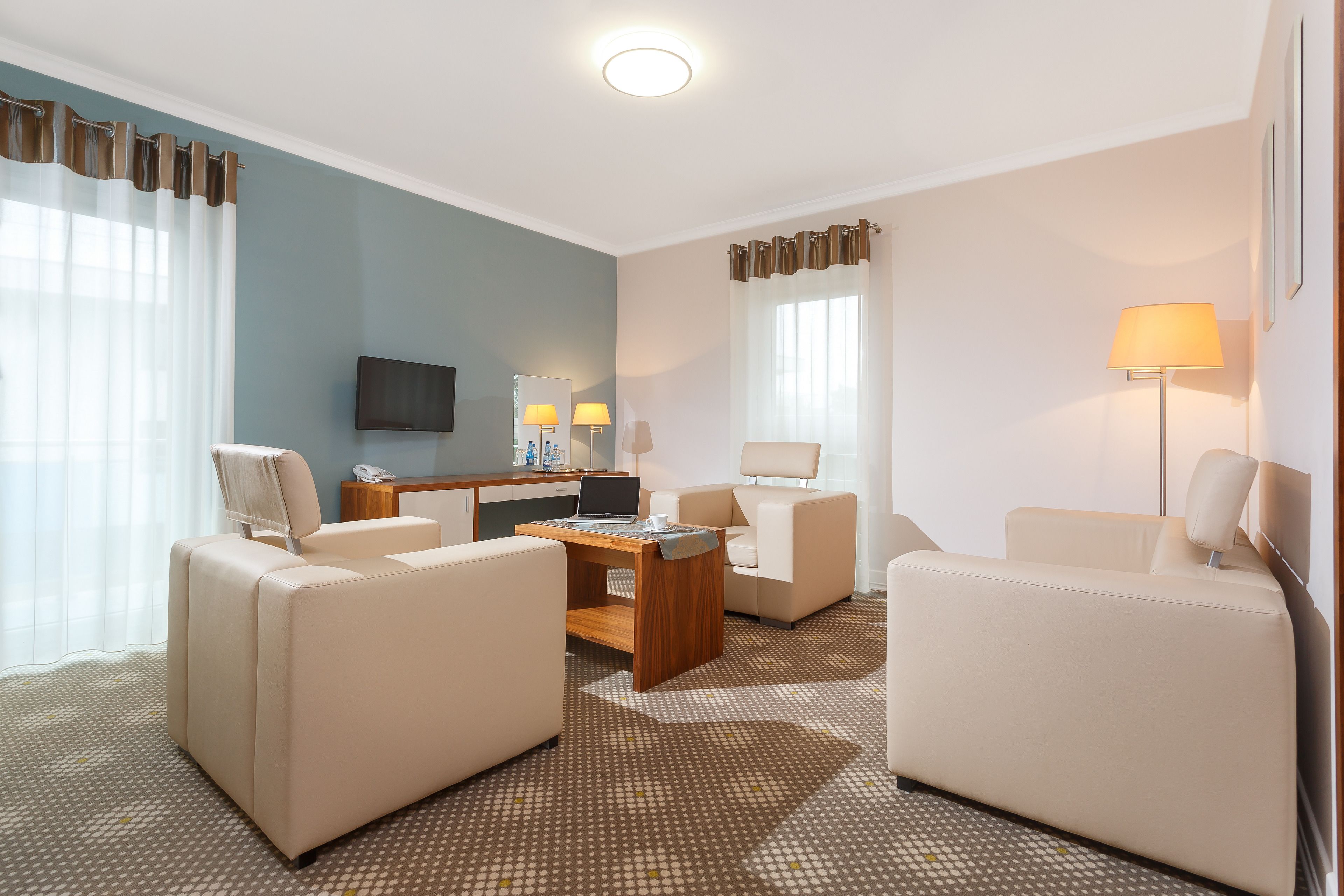 1 bedroom, minibar, in-room safe, desk