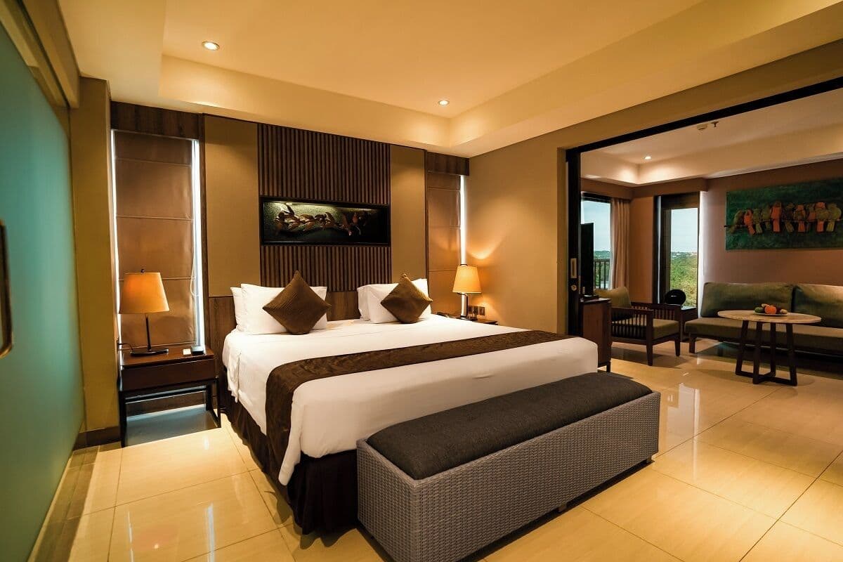Suite Room with Balcony