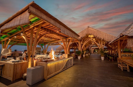 Restaurant. The Nest Hotel Nusa Dua