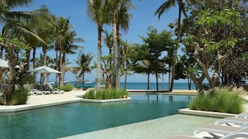 5 outdoor pools, pool umbrellas