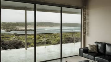 Stormy Petrel | 1 bedroom, free WiFi