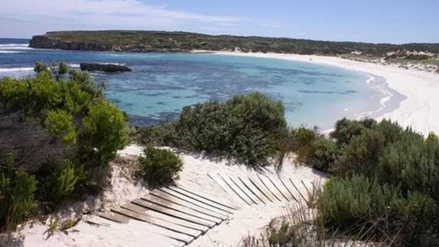 Hanson Bay Wildlife Sanctuary and Cabins