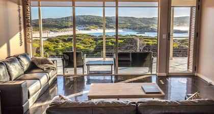 Hanson Bay Wildlife Sanctuary and Cabins