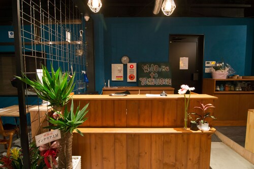 TONAGI Hostel and Cafe