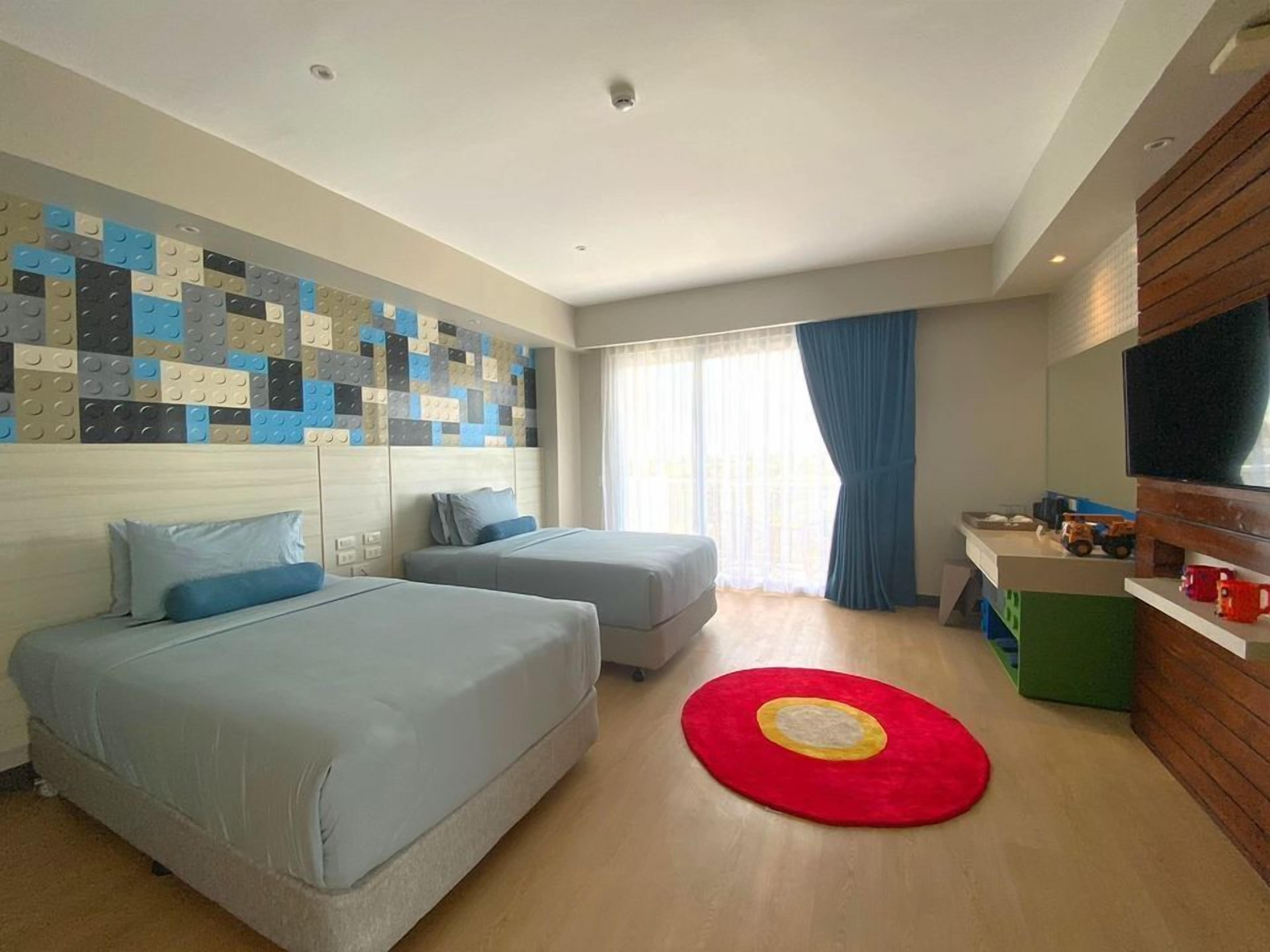 Room | In-room safe, desk, laptop workspace, blackout curtains