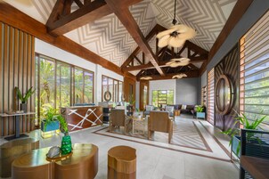 热石按摩、瑞典式按摩、泰式按摩