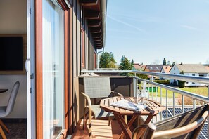 Comfort Apartment | Balcony view - Hotel Schneider (Allersberg)